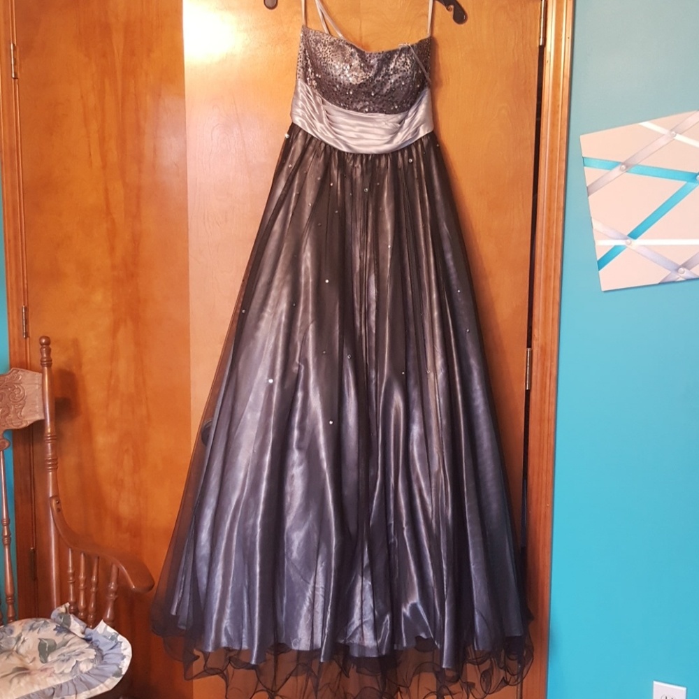 Prom dress - Picture 6 of 6